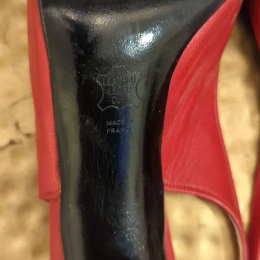 Red Heels - Picture 8 of 8